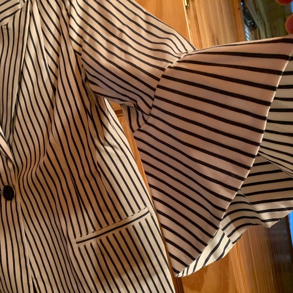 Cabi blazer jacket, flare arm, white and navy striped, size 10 - Picture 2 of 4
